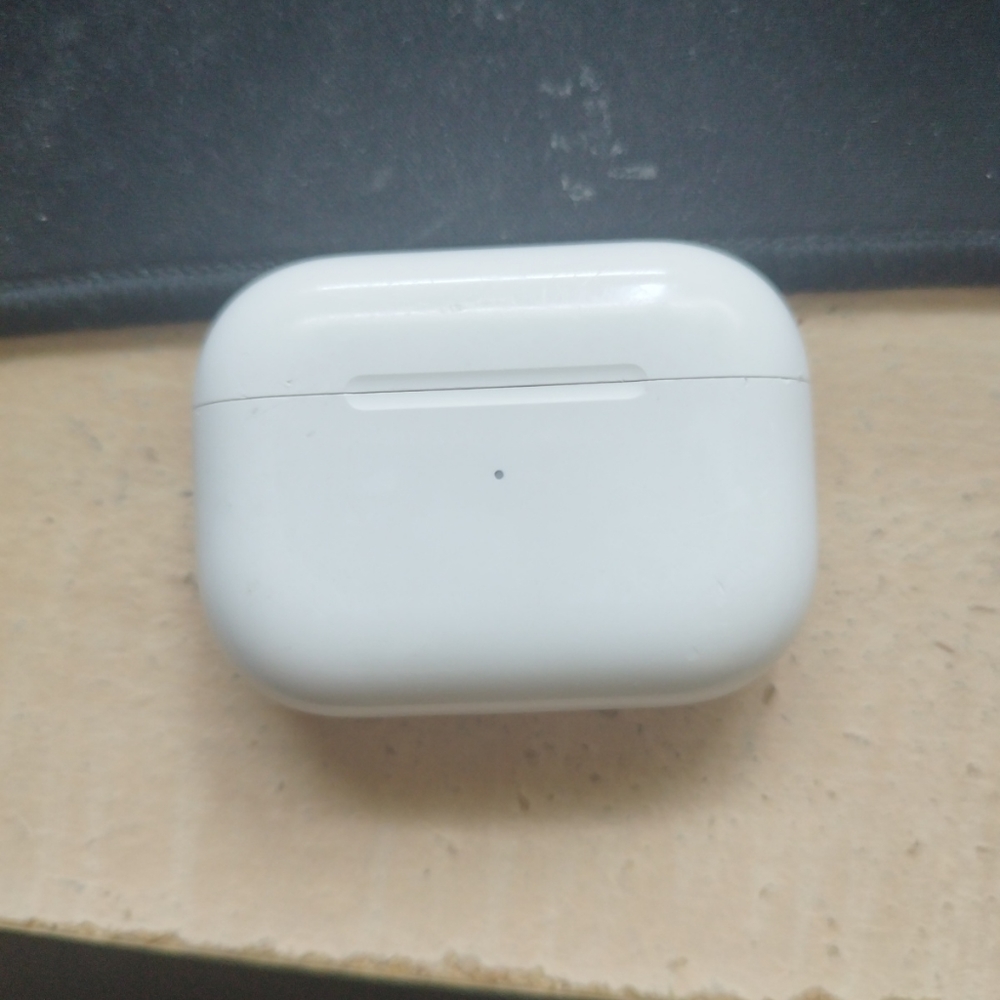 Airpod Pro Gen 1 Replacement Case ONLY